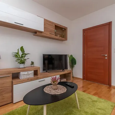 Modern Sinisa, With Terrace * Trogir