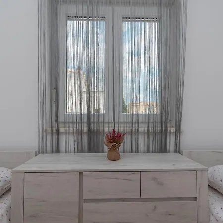 Apartmán Modern Sinisa, With Terrace Trogir